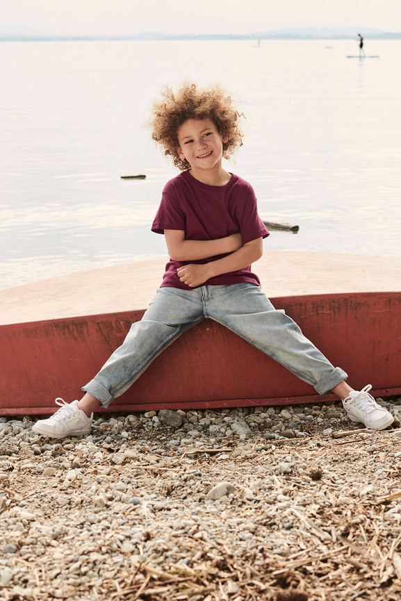 Burgundowa koszulka dziecięca bawełniana Fruit of the Loom