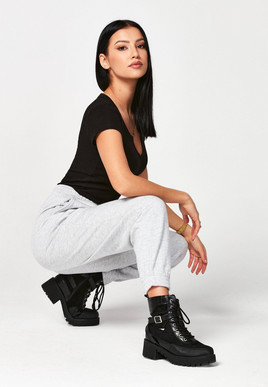 Szare spodnie bawełniane w stylu miejskim