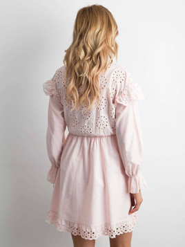 Sukienka z haftem richelieu odcinana w pasie różowa