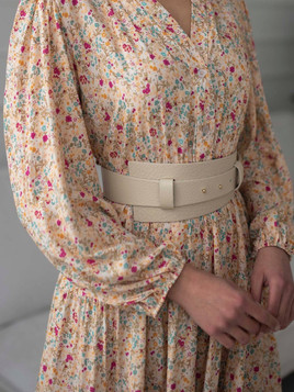 Ecru sukienka w kwiatuszki z falbanką LeMonada