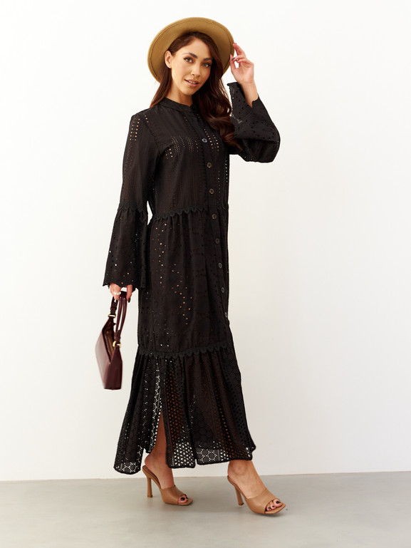 Czarna sukienka z haftem richelieu By o la la