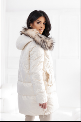 Beżowa kurtka puchowa oversize Dankoff