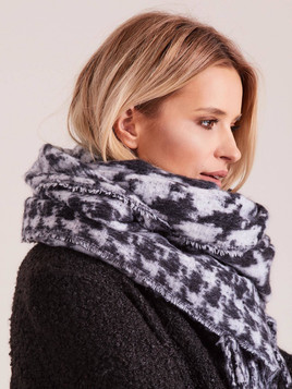 Szalik pepitka czarno biały