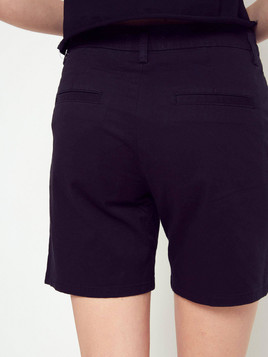 Szorty z gładkiej tkaniny czarne