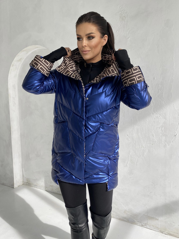 Atramentowa kurtka z kapturem wysoka stójka Yups