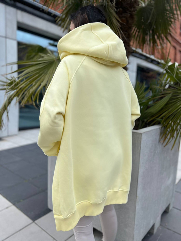 Żółta bluza z kapturem oversize By o la la
