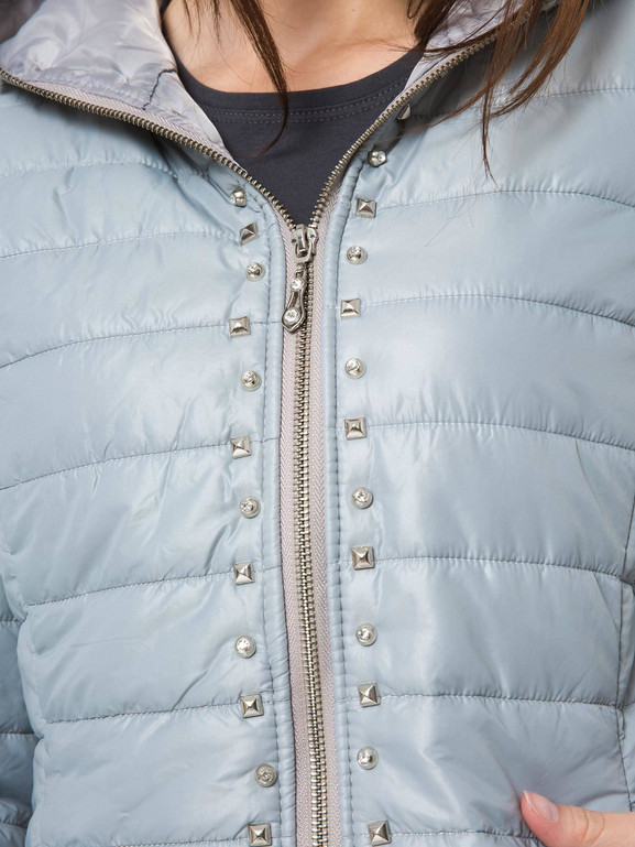 Kurtka zdobiona ćwiekami szara