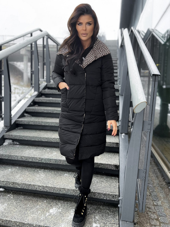 Czarna kurtka dwurzędowa wysoka stójka Yups