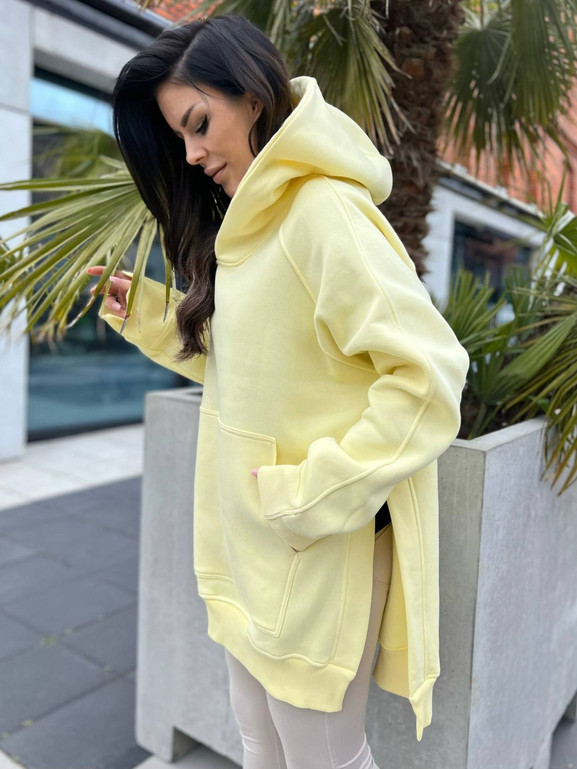 Żółta bluza z kapturem oversize By o la la
