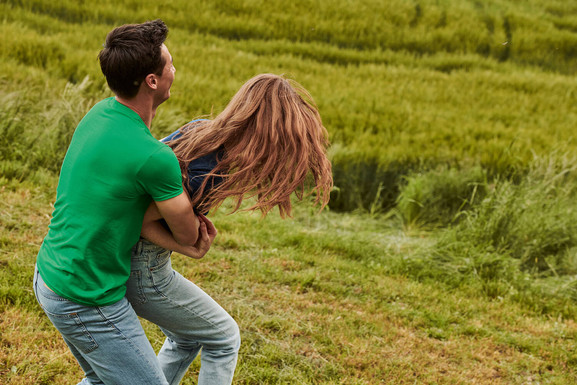 Zielona koszulka męska z czesanej bawełny Iconic rękawem Fruit of the Loom