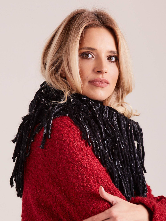 Komin ażurowy z frędzlami czarny