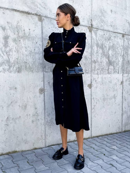 Czarna sukienka koszulowa z paskiem Cocomore