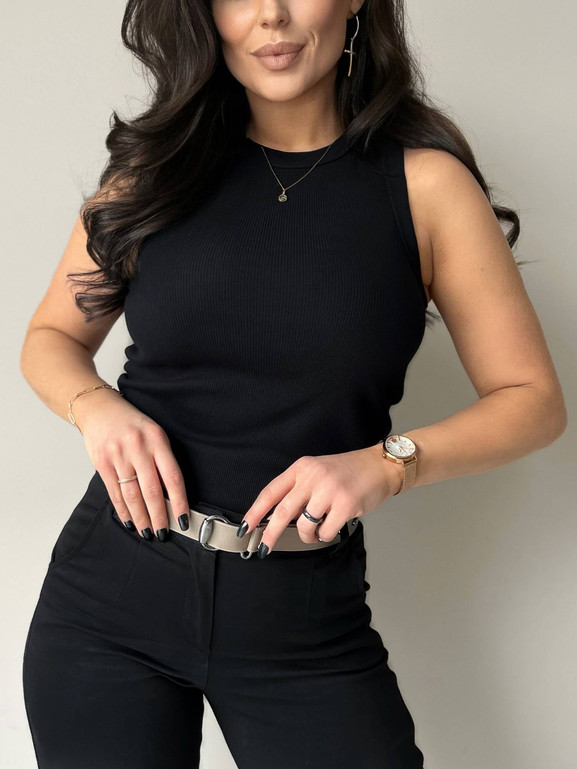 Czarny top prążkowany By o la la