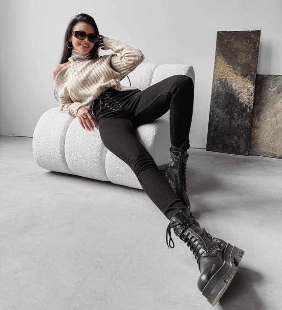 Beżowy golf ASHLEY OLAVOGA