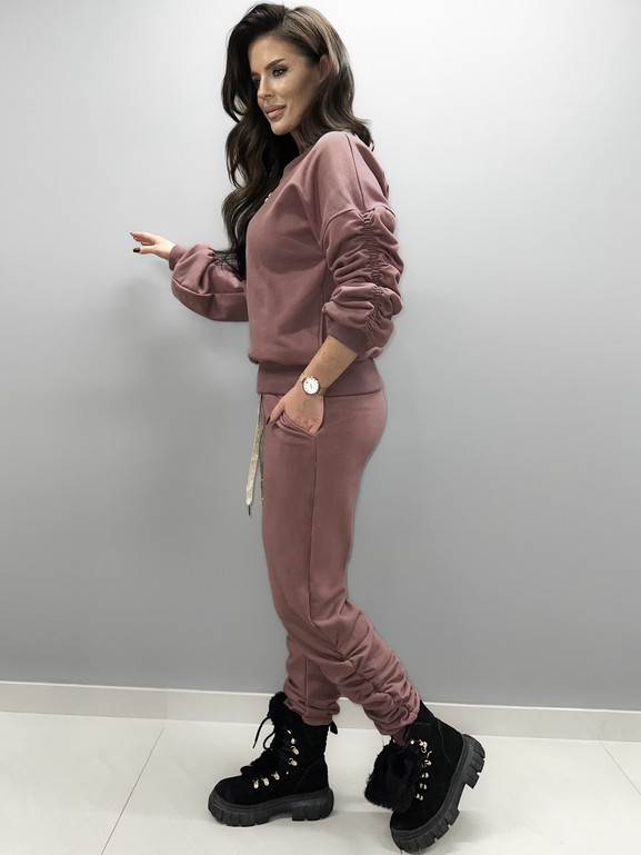 Fioletowe spodnie dresowe z marszczeniami Cocomore