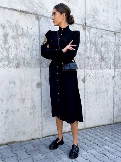 Czarna sukienka koszulowa z paskiem Cocomore