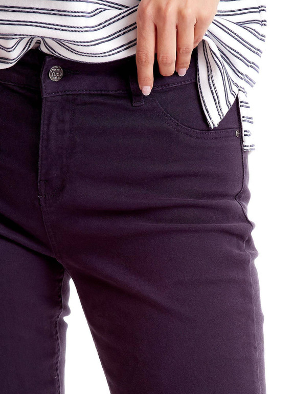 Antracytowe jeansy klasyczne ze średnim stanem Yups