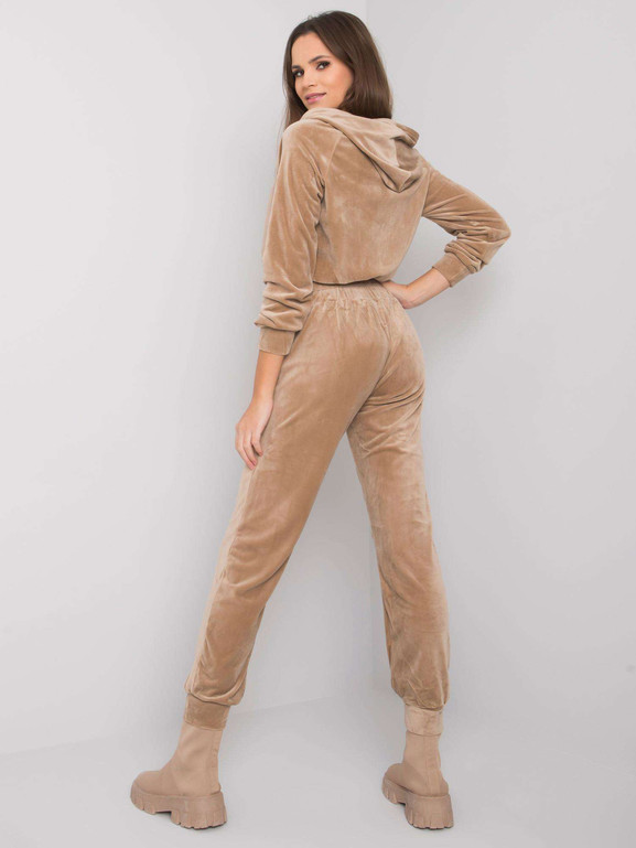 Beżowy komplet dresowy z weluru Yups