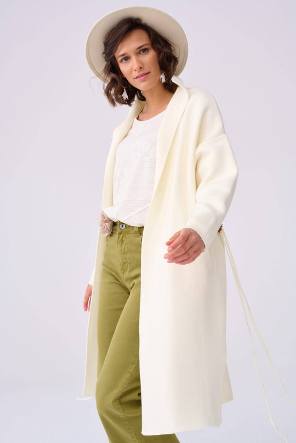 Ekru płaszcz z kieszeniami Blue Shadow