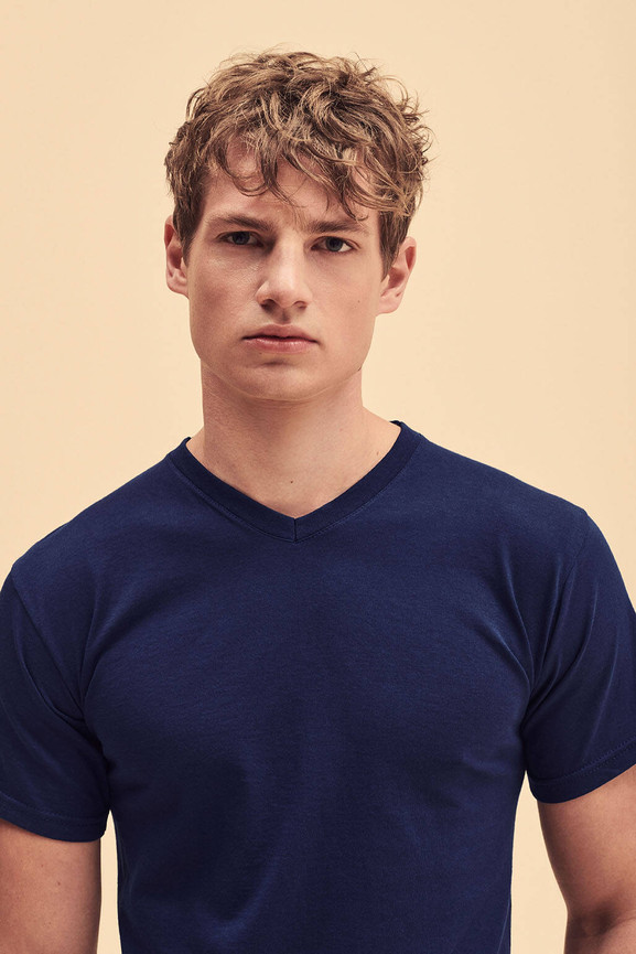 Granatowa koszulka męska Valueweight V-Neck Fruit of the Loom