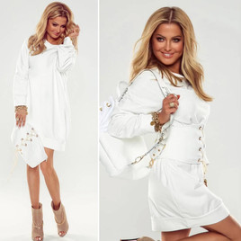 Biała sukienka dresowa z szerokim pasem By o la la