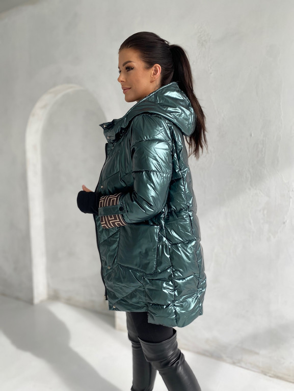 Zielona kurtka z kapturem wysoka stójka Yups