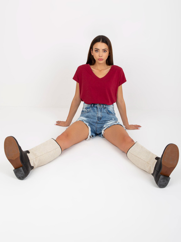 Bordowy bawełniany t-shirt w serek BASIC