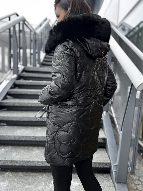 Czarna kurtka z kapturem i futerkiem Yups