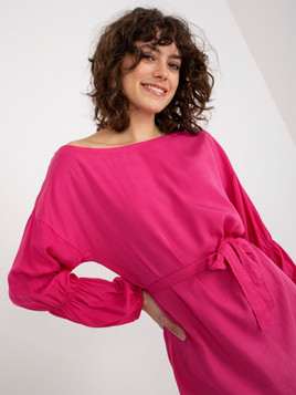 Sukienka wiązana w pasie różowa