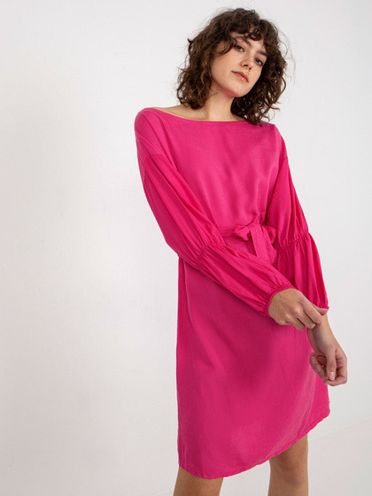 Sukienka wiązana w pasie różowa