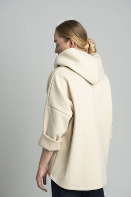 Beżowa przejściowa lekka kurtka z kapturem