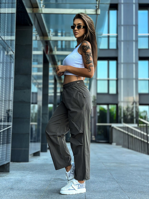 Khaki spodnie joggery parachute Och Bella