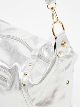 Torba zdobiona nitami srebrna