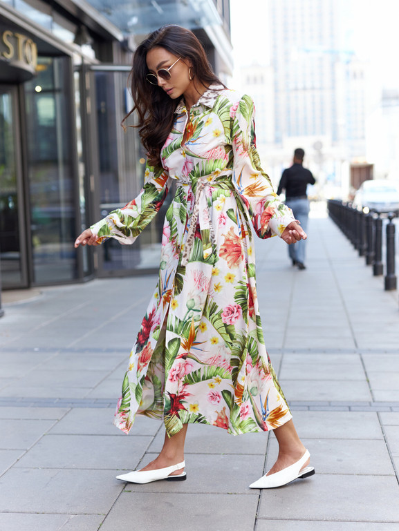 Biała sukienka w kwiaty szmizjerka By o la la