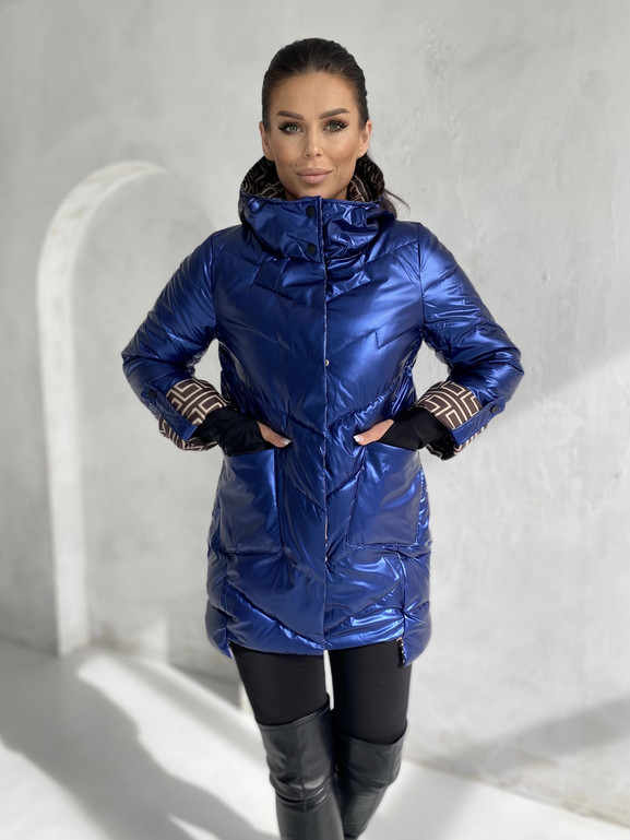 Atramentowa kurtka z kapturem wysoka stójka Yups