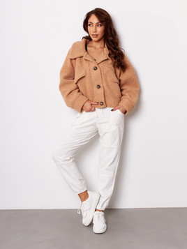 Karmelowa kurtka typu baranek Cocomore