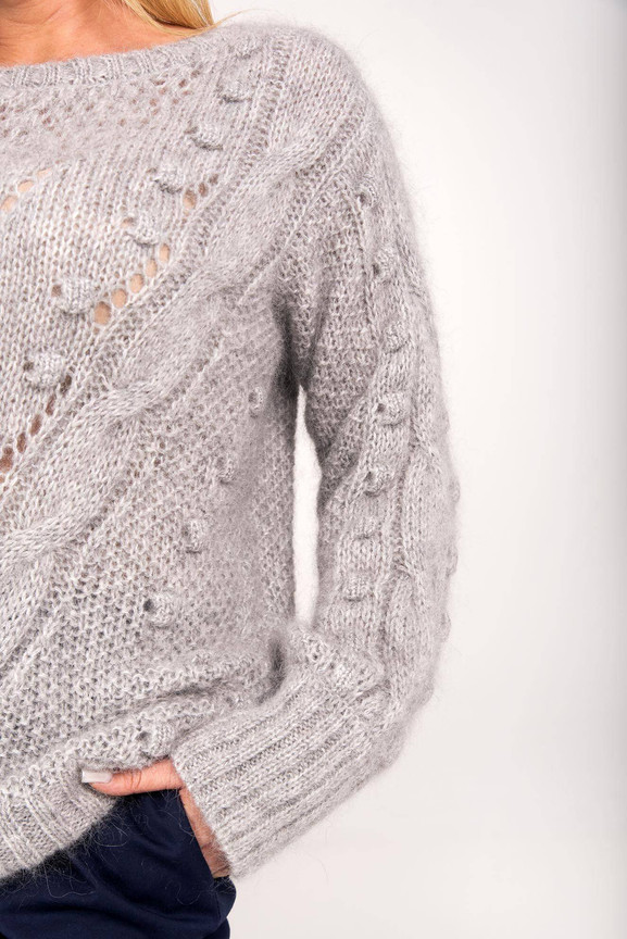 Szary sweter ażurowy By o la La