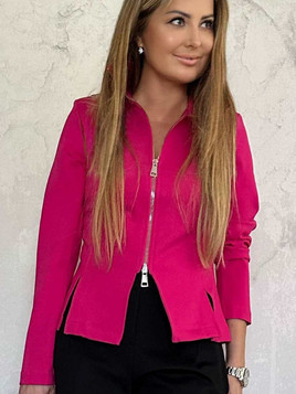 Różowy żakiet zapinany na zamek By o la la 