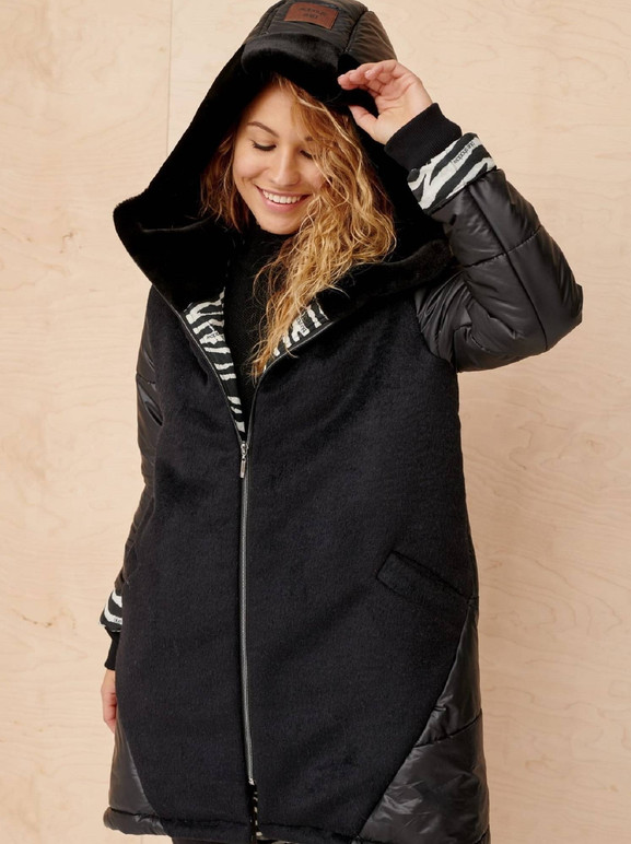 Czarna kurtka kaptur łączone materiały Blue Shadow