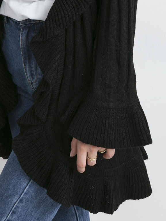 Kardigan zdobiony falbanką czarny