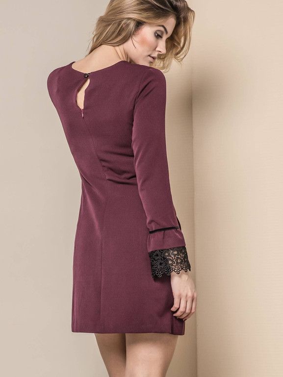 SUKIENKA MISS CITY Z KORONKĄ PRZY RĘKAWACH FIOLETOWA