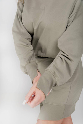 Khaki sukienka dresowa By o la la