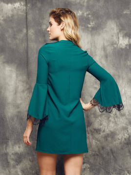 Sukienka Cocomore Boutiqe ze stójką i rozkloszowanymi rękawami zielona