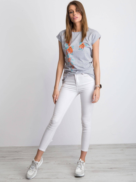 T-shirt zdobiony nadrukiem kwiatów szary