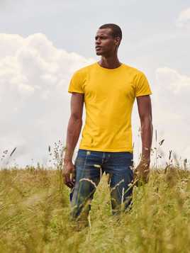 Żółta koszulka męska z czesanej bawełny Iconic rękawem Fruit of the Loom