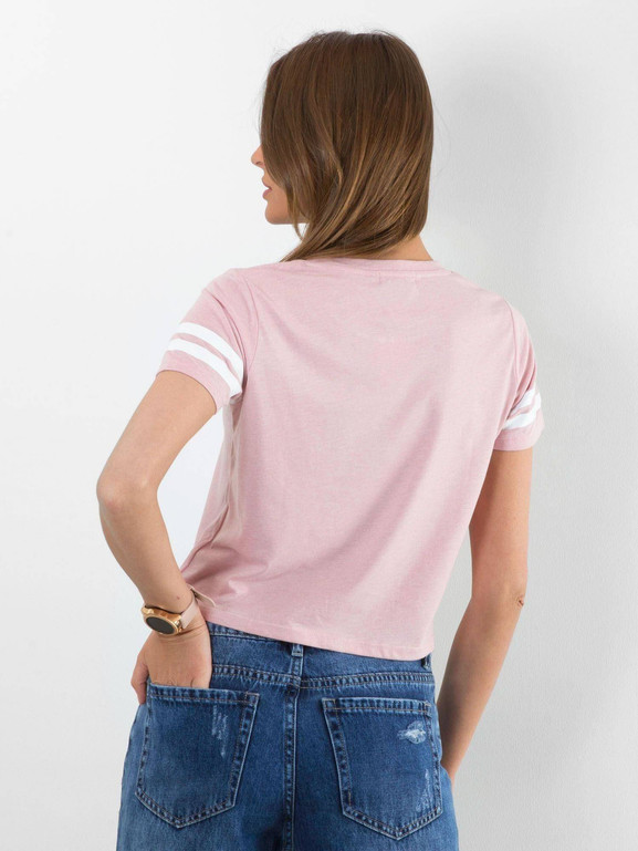 T-shirt cropped zdobiony paseczkami różowy