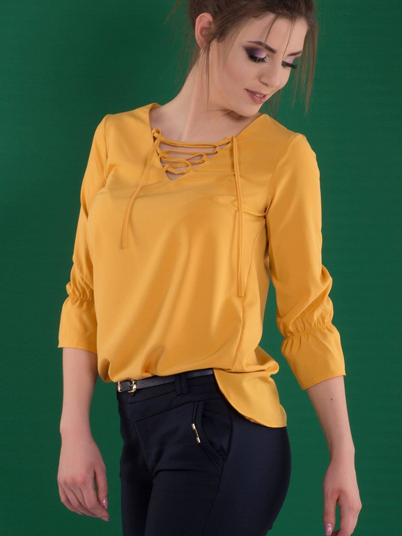 Bluzka ze sznurowanym dekoltem żółta