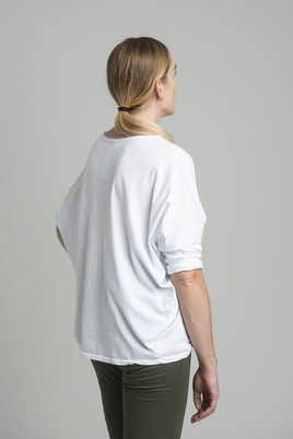 Biała bluzka oversize z błyszczącym nadrukiem