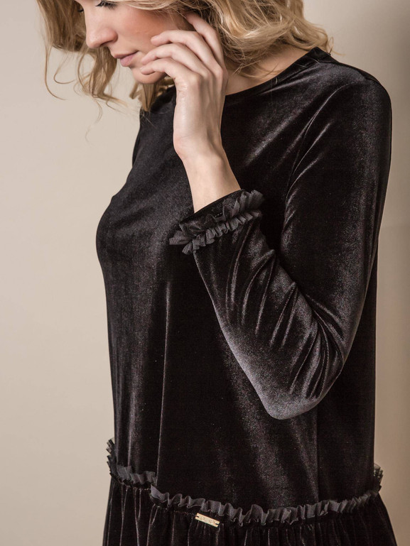 SUKIENKA ONE Z MIĘKKIEGO AKSAMITU CZARNA