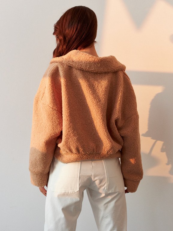 Karmelowa kurtka typu baranek Cocomore